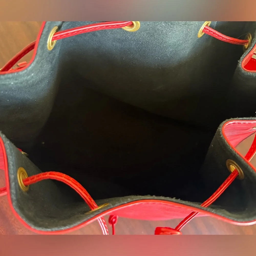 LOUIS VUITTON EPI LEATHER LARGE NOE RED - Picture 8 of 8
